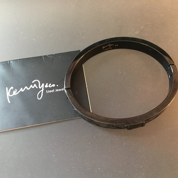 stainless steel bangle - Picture 3 of 7